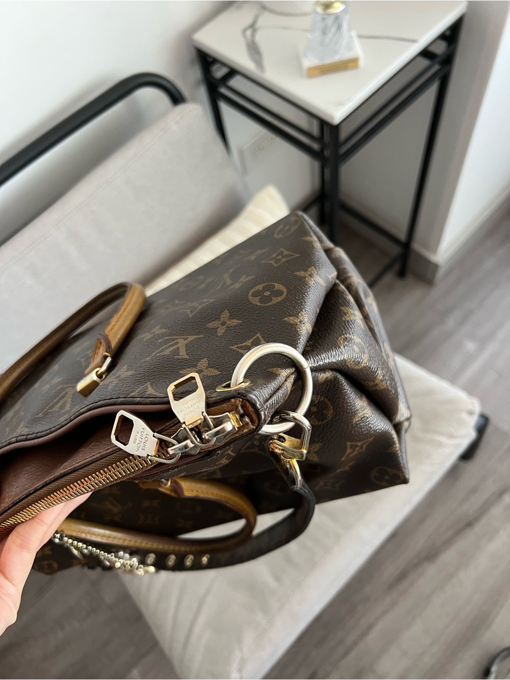 Louis Vuitton Monogram bag - Picture 10 of 16